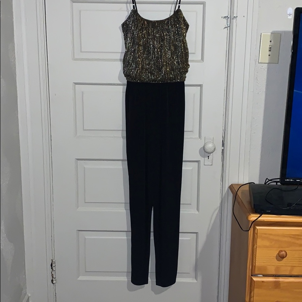 Sleeveless jumper